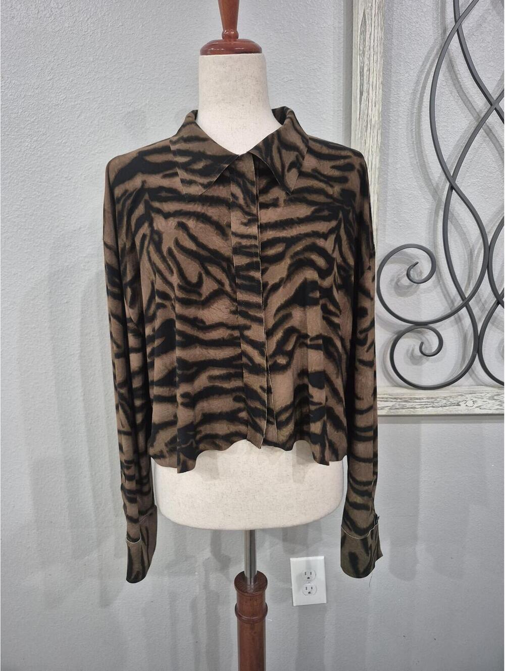 NORMA KAMALI Cropped Oversized Shirt Size.Small - Picture 2 of 8